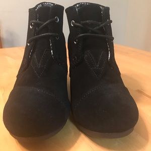 Ladies Toms Ankle Boots